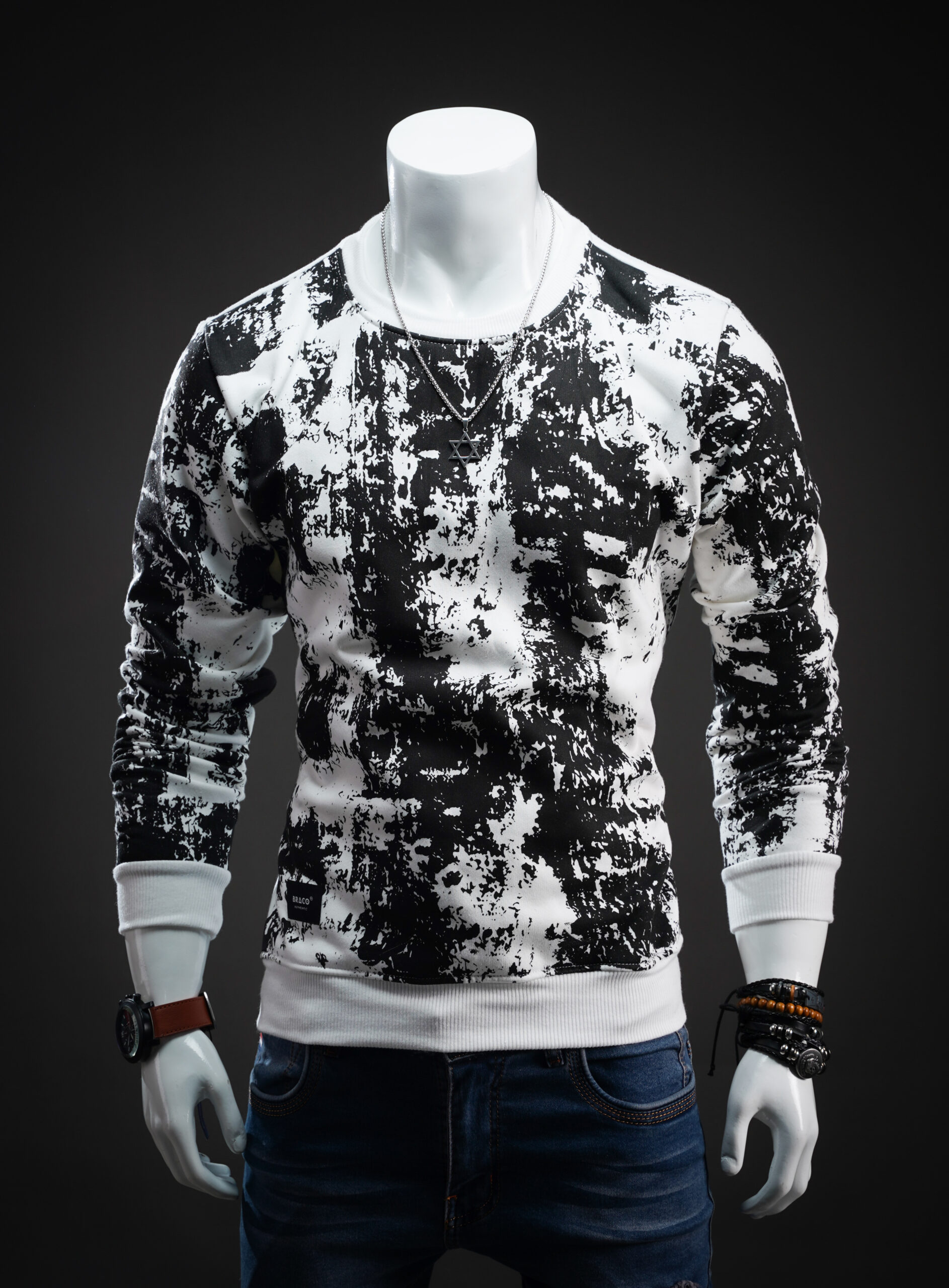 DSC00812-scaled-1.jpg POLERA AXEL - Imagen 1
